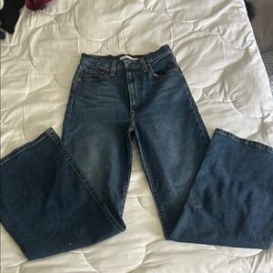 Levi’s Ribcage Bell jean